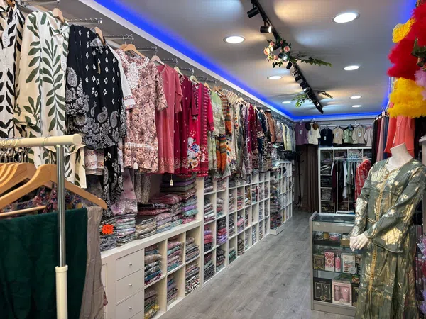 Tienda de ropa en traspaso en Avenida de la Generalitat, 82 - Foto 5