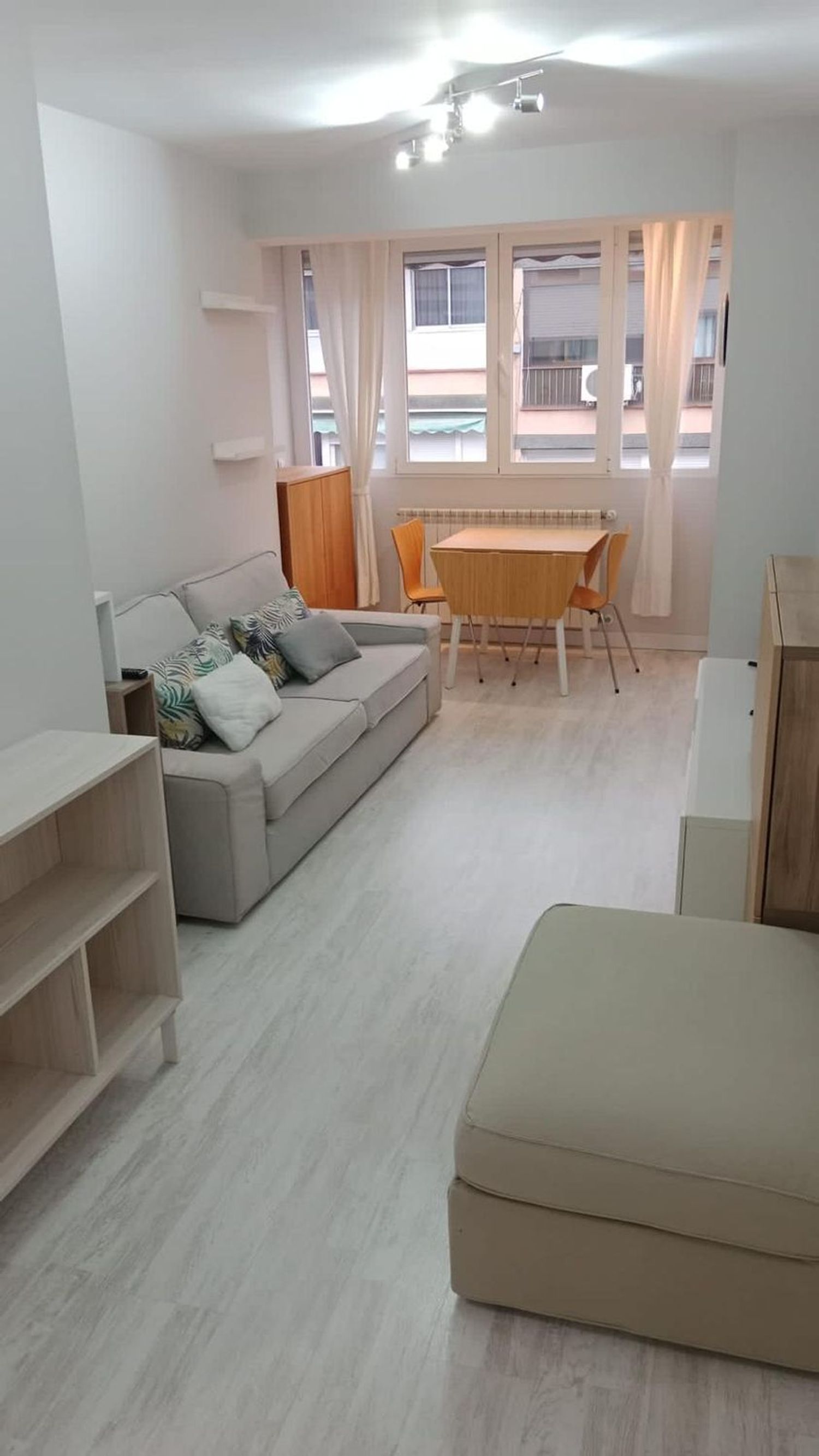 Piso en calle de Álava, 7 - Foto 1