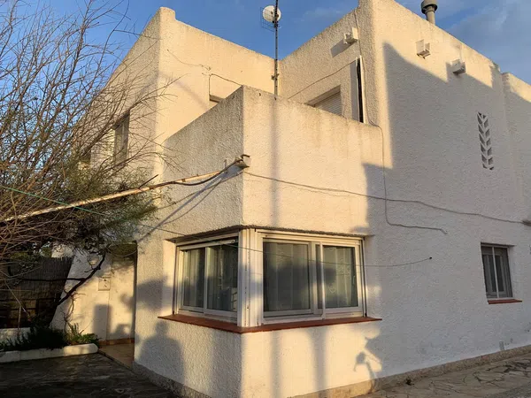 Chalet adosado en Avenida Sant Joan, 100 - Foto 1