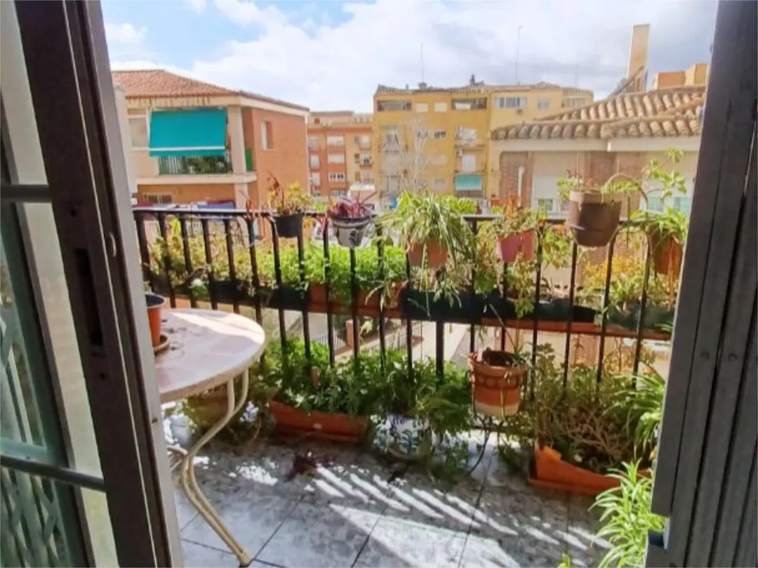 Piso en  Avenida de Juan Pablo II 60 - Foto 2