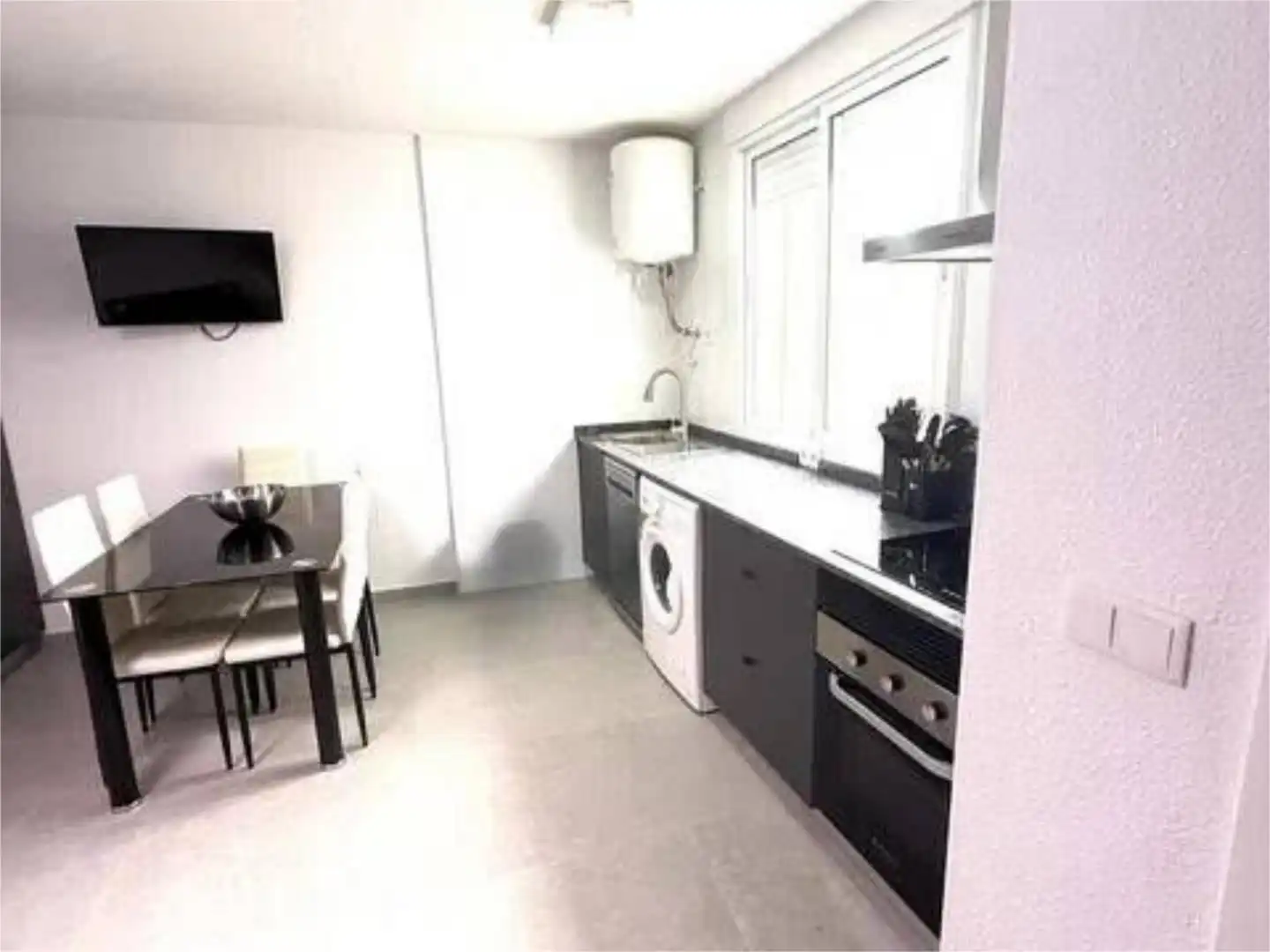 Piso en  Calle Isaac Albéniz 11 - Foto 3