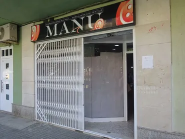 Local comercial en  Carrer de Josep Maria Folch i Torres 21 - Foto 8
