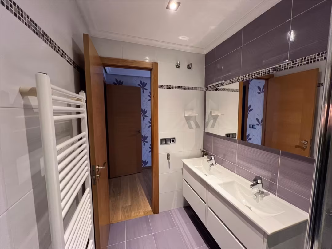 Piso en  Rúa Travesía de Vigo 94 - Foto 13