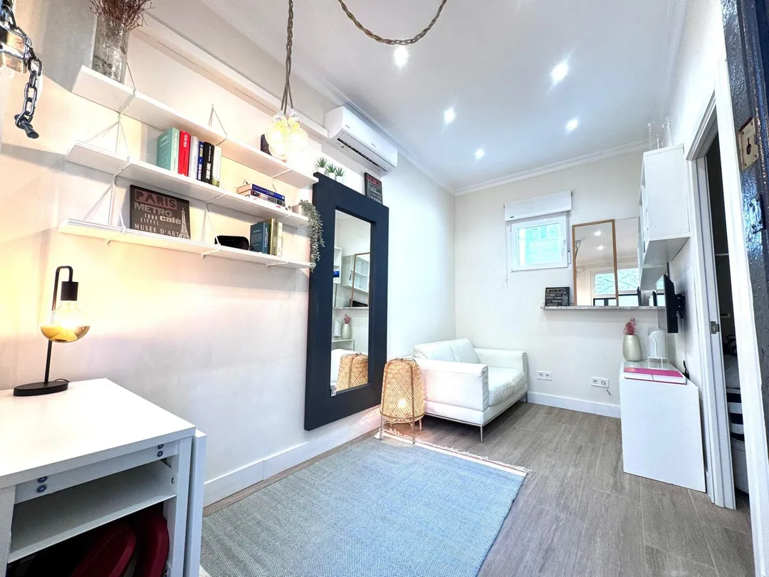 Piso en  Calle del Bastero 8