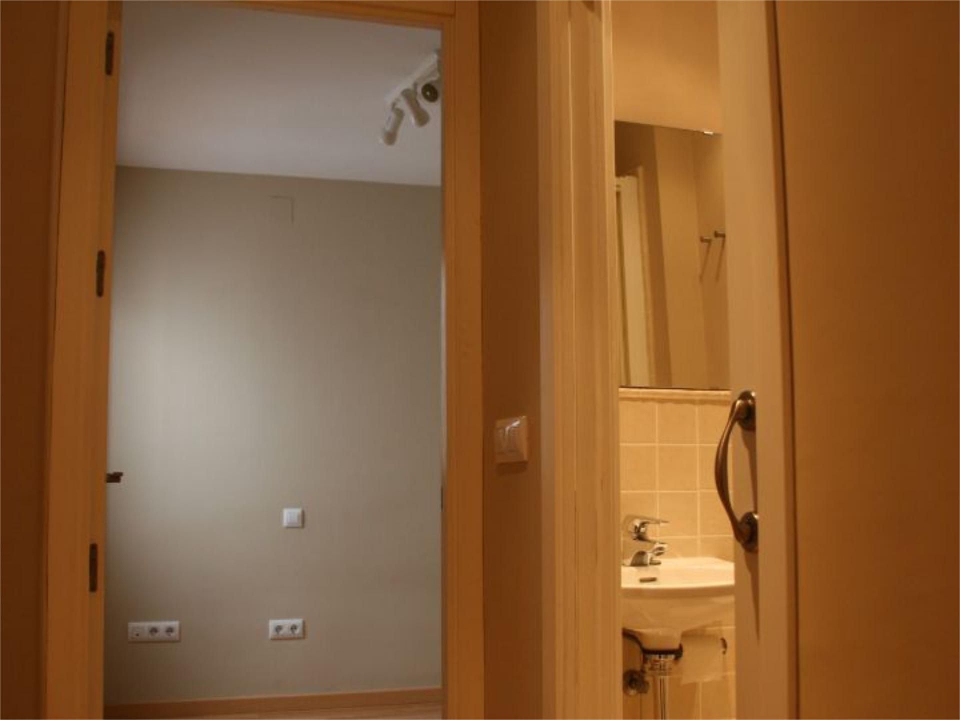 Piso en  Calle Pedro Pérez Fernández 27 - Foto 3