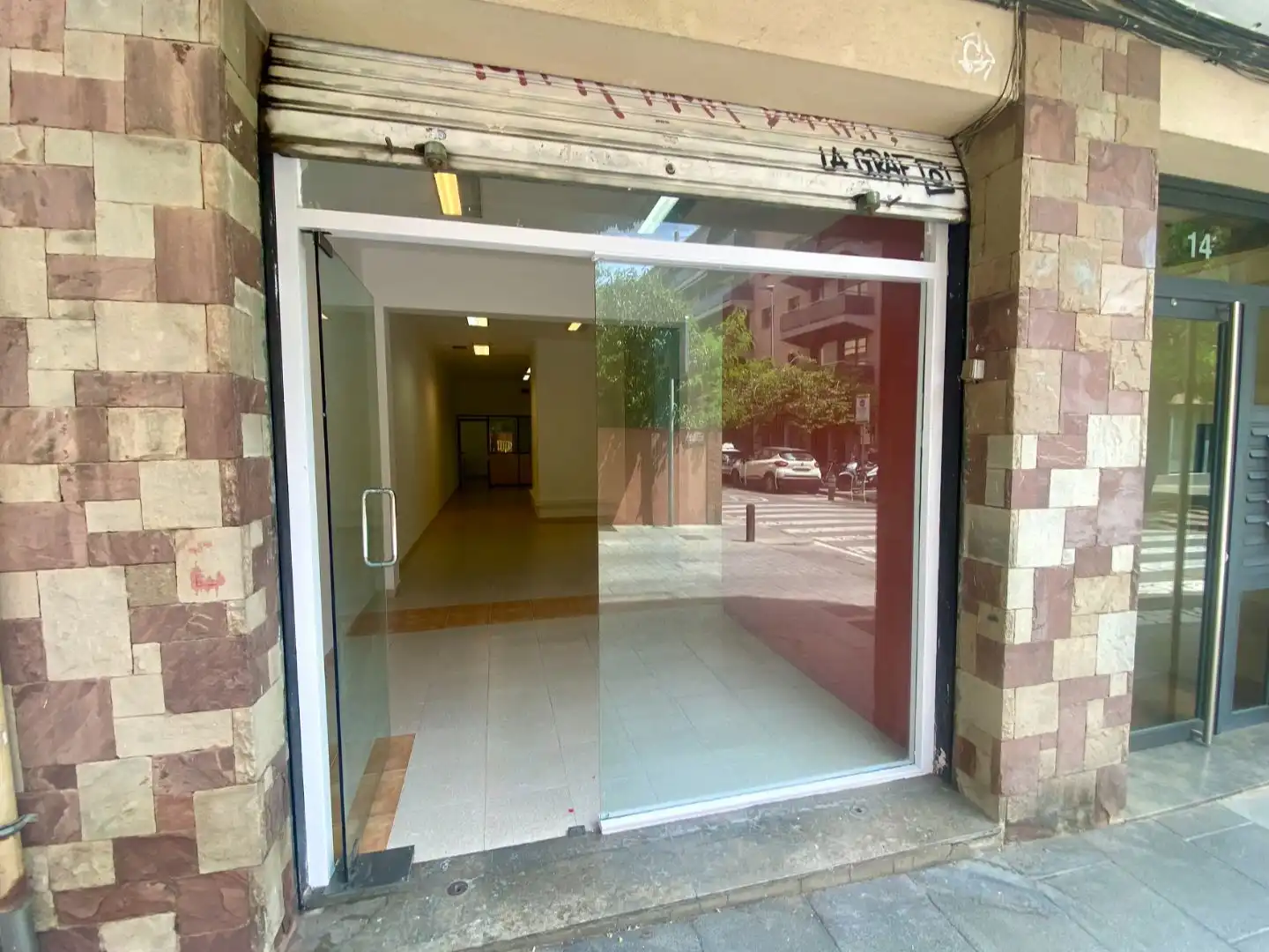 Local comercial en  Carrer de Mossèn Jacint Verdaguer 14 - Foto 6