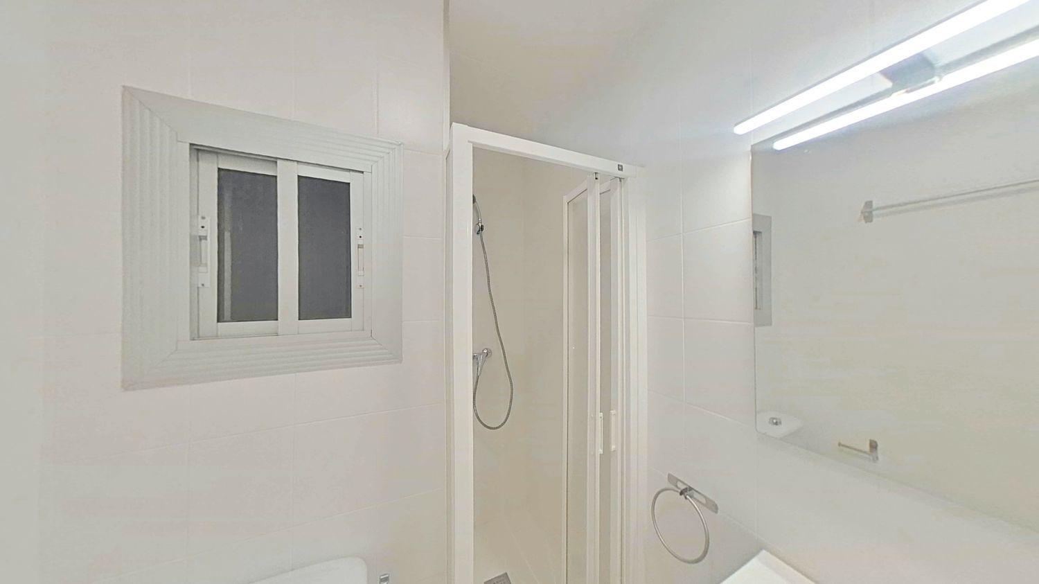 Piso en Barrio Lloreda - Foto 25