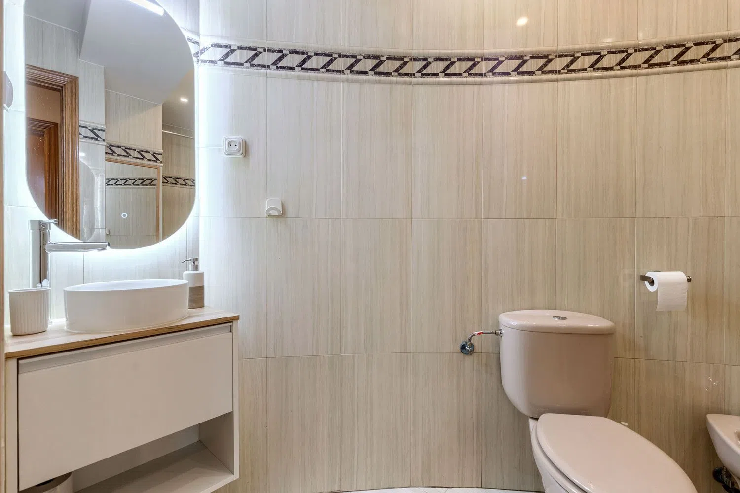 Piso en Barrio Valdeacederas - Foto 14