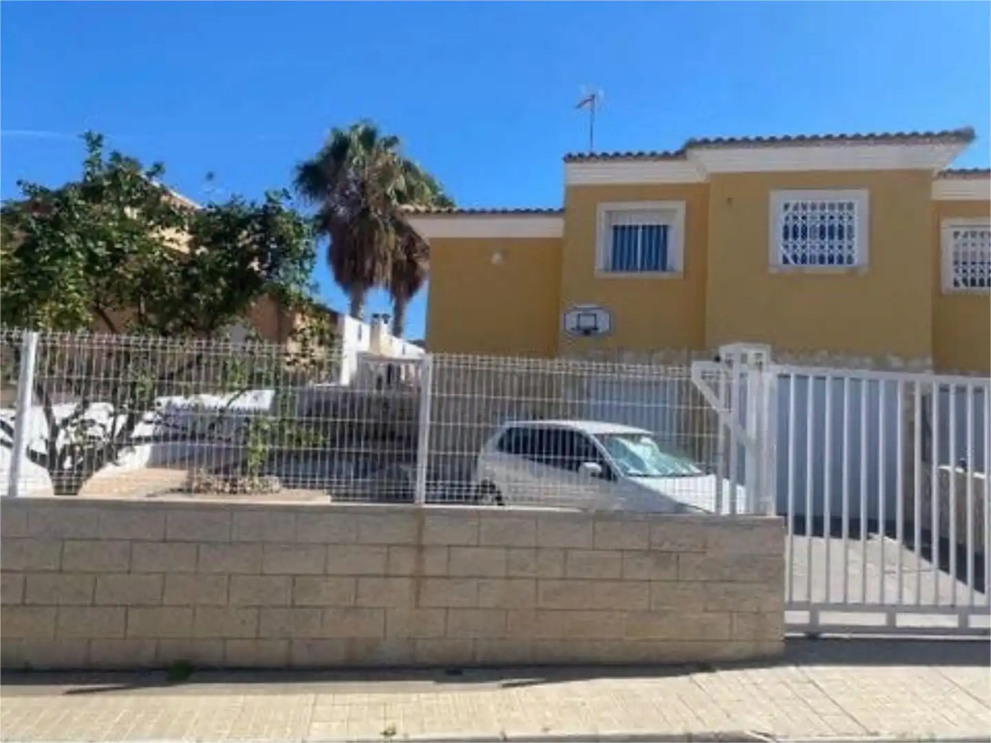 Casa adosada en Urbanización las Pedrizas - Foto 2