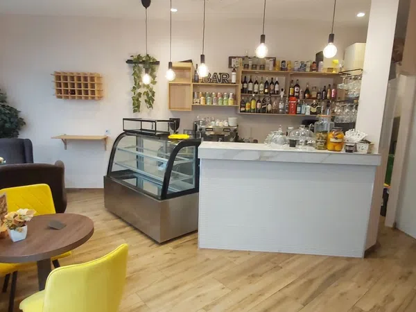 Cafetería en calle de Castelló, 120