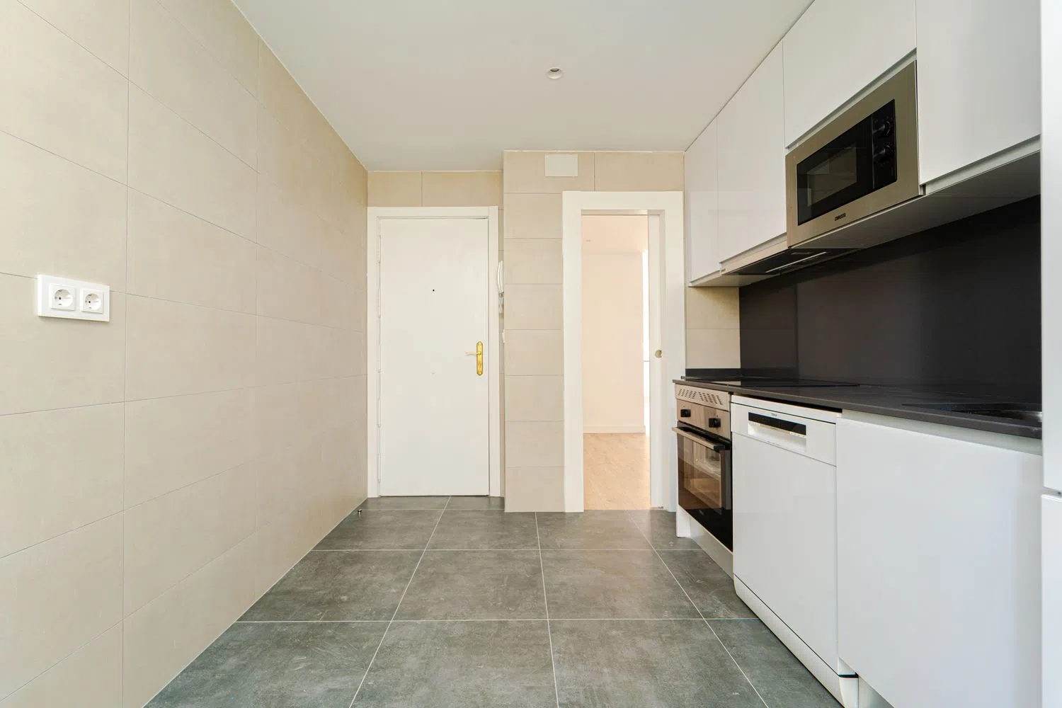 Piso en calle de la Condesa de Venadito - Foto 9