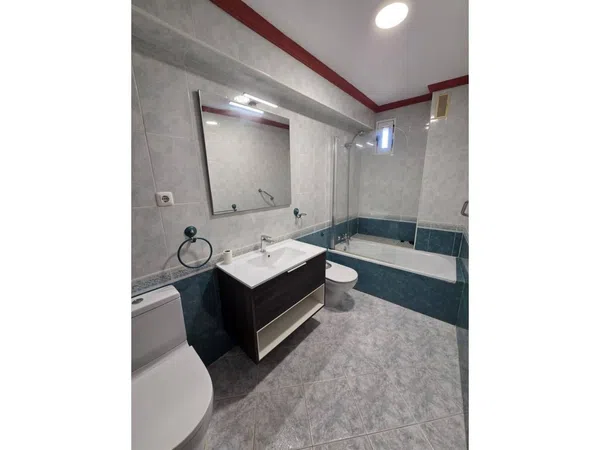 Piso en Calle Pascual de la Mata - Foto 18
