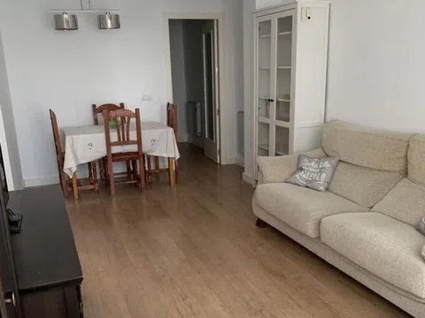 Piso en avenida de Medina Azahara, 19