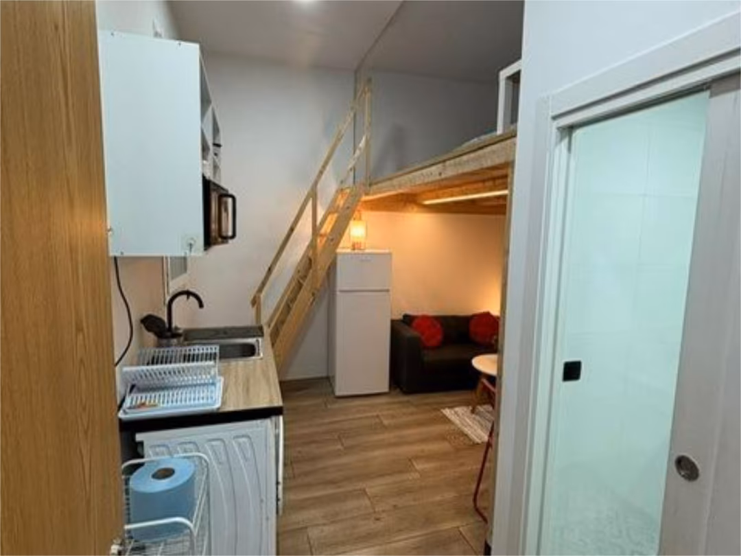 Estudio en  Avenida de la Reina Victoria 54 - Foto 2