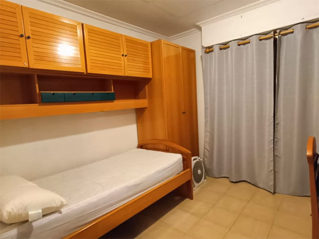 Piso en  Carrer Cronista Viravens 25 - Foto 5