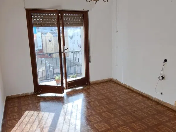 Piso en Calle Cangas de Onís, 13 - Foto 2