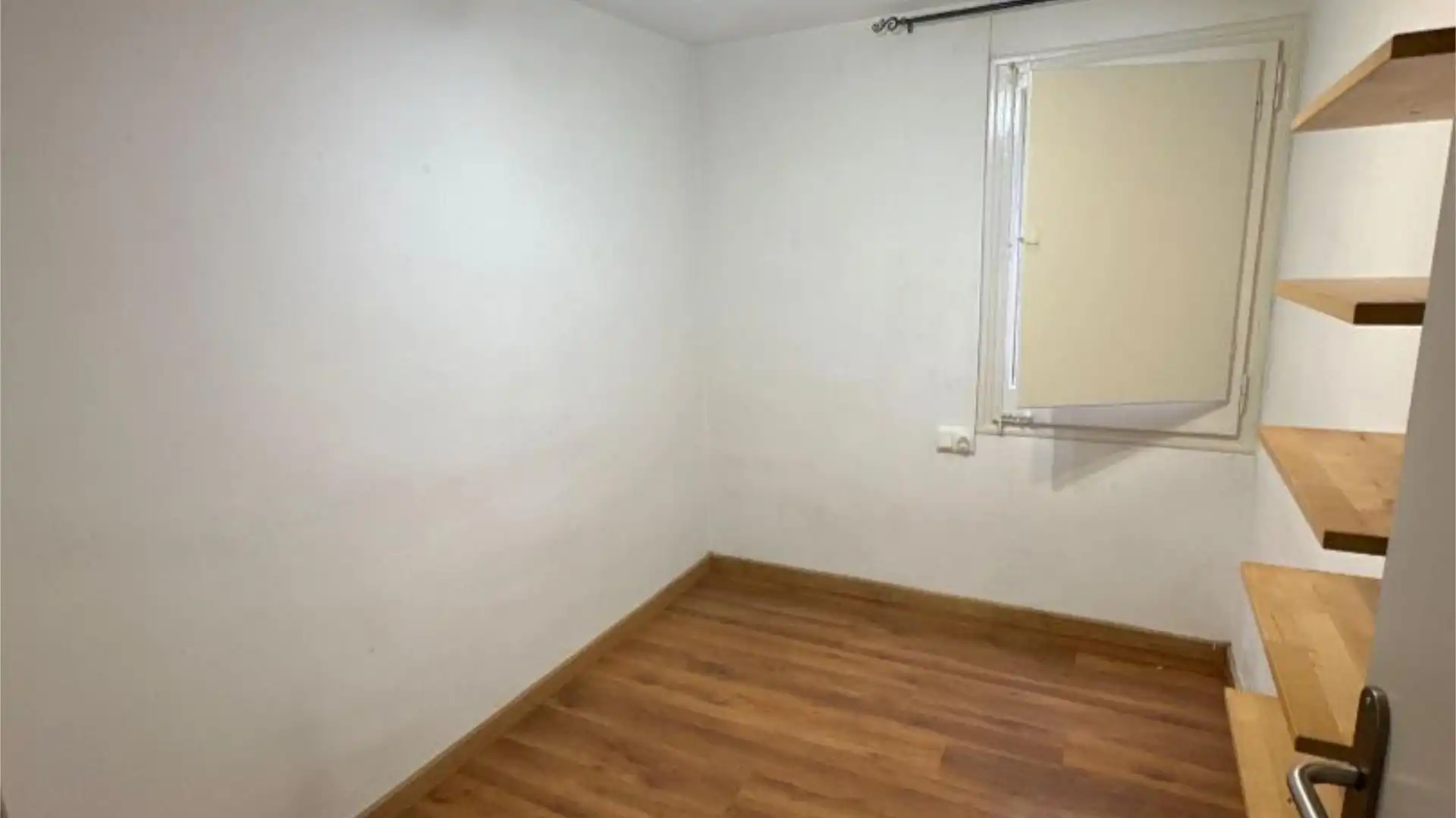 Piso en  Carrer de Josep Sangenís 46 - Foto 32