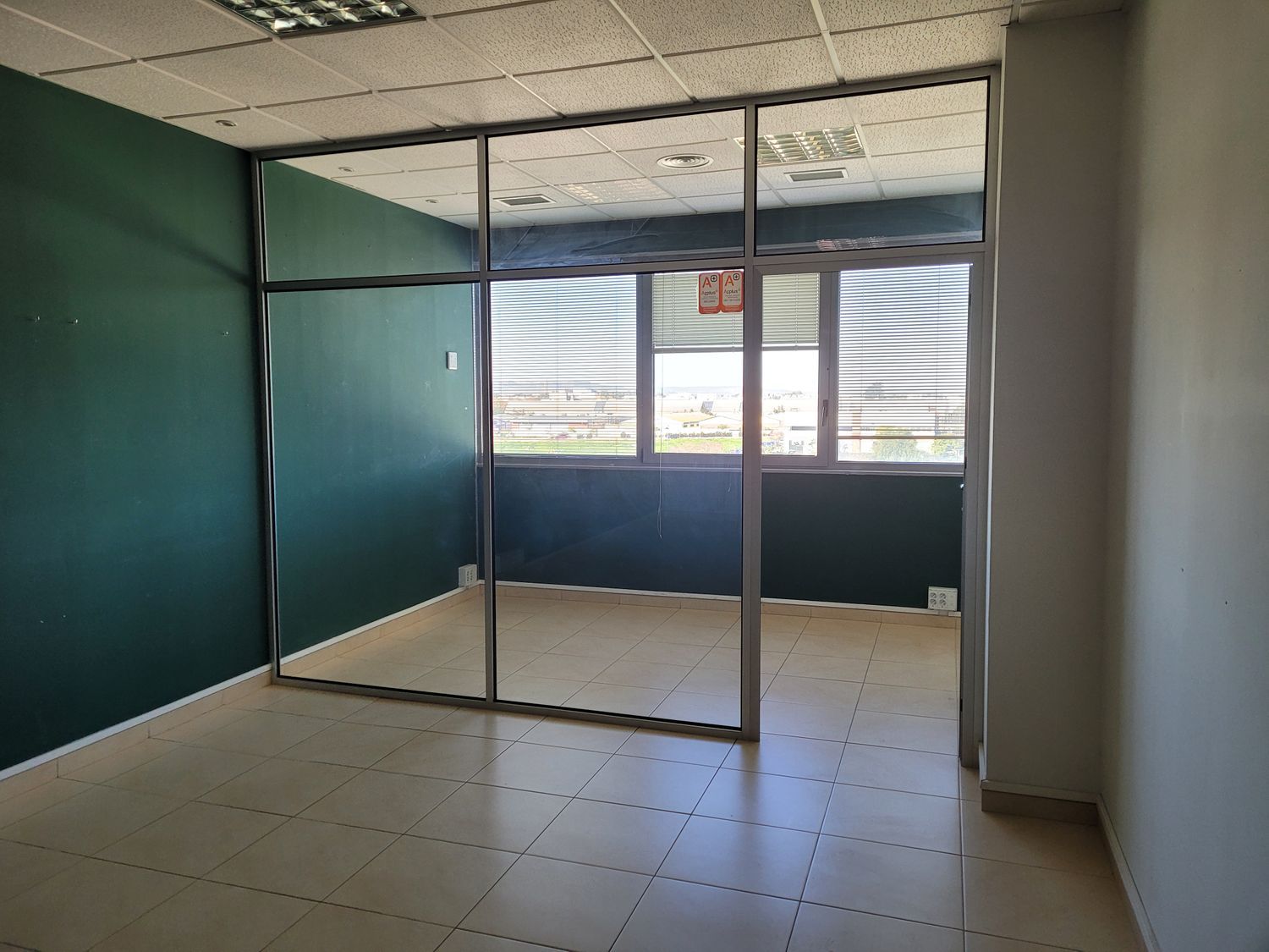 Oficina en Avenida Ingienería, 7, San Jerónimo - Foto 2