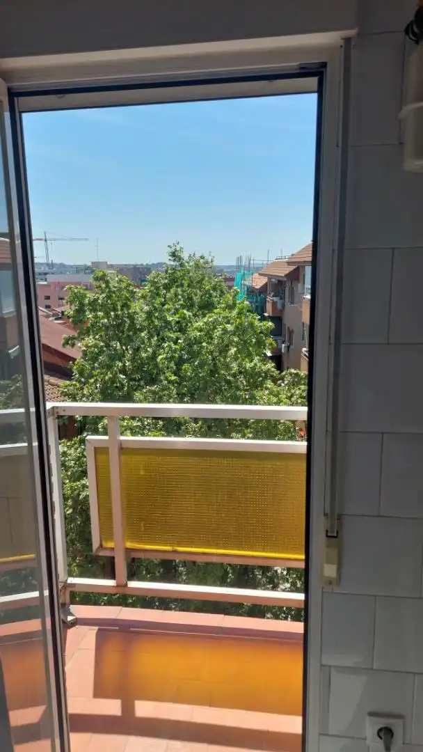 Piso en  Calle de Sebastián Elcano 3 - Foto 2