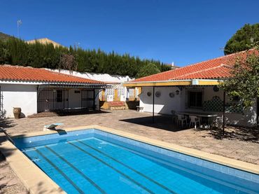 Chalet en  Calle Santa Ana de la Albaida 1 - Foto 2