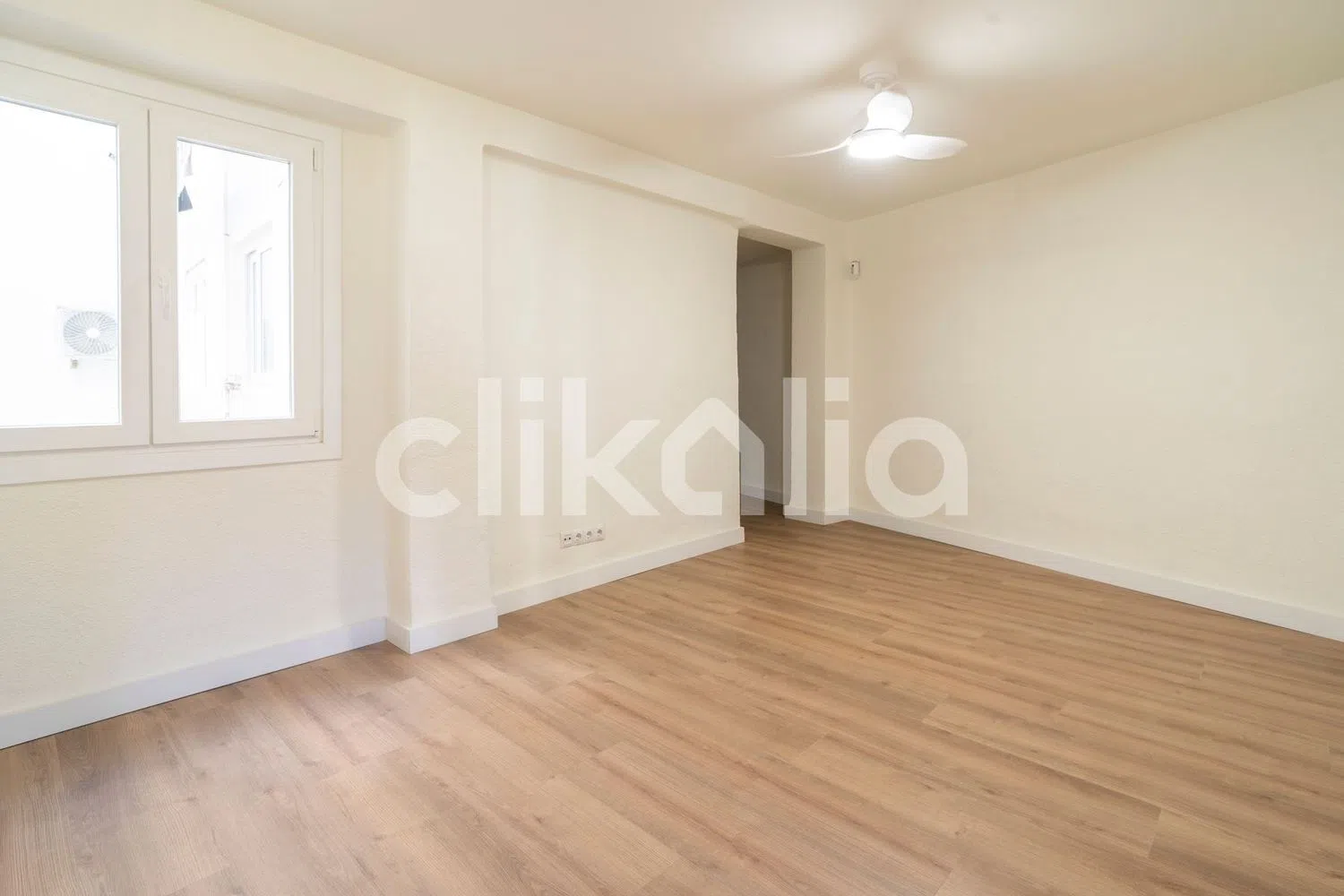 Piso en calle de Salvador Castillo - Foto 3