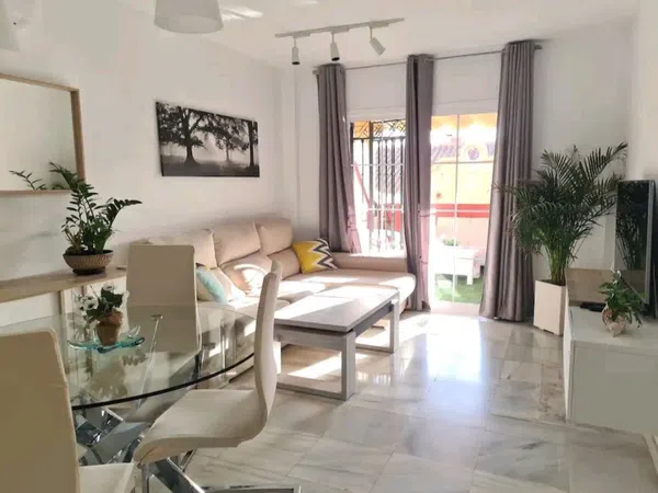 Chalet adosado en Calle socrates, 30 - Foto 4