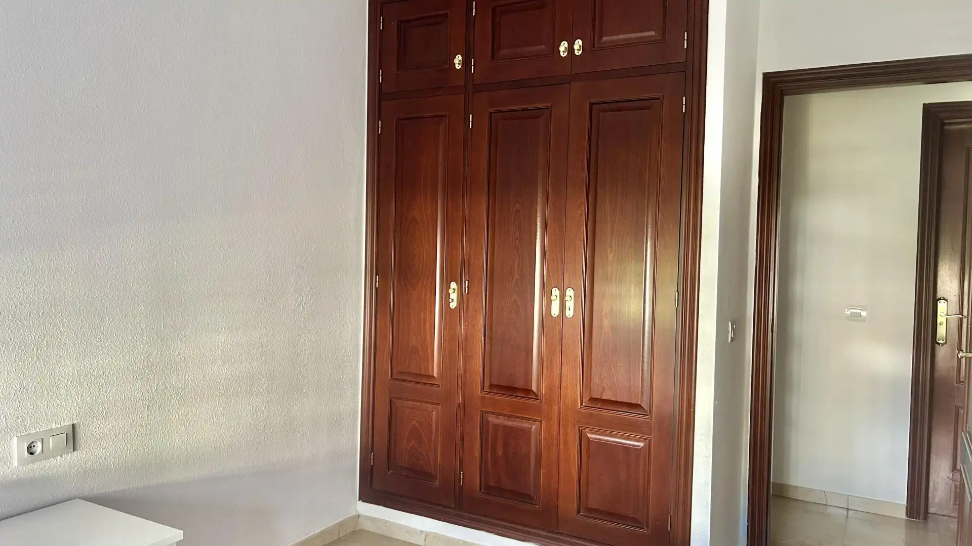 Piso en  Avenida Reyes Católicos Núm. - Foto 13