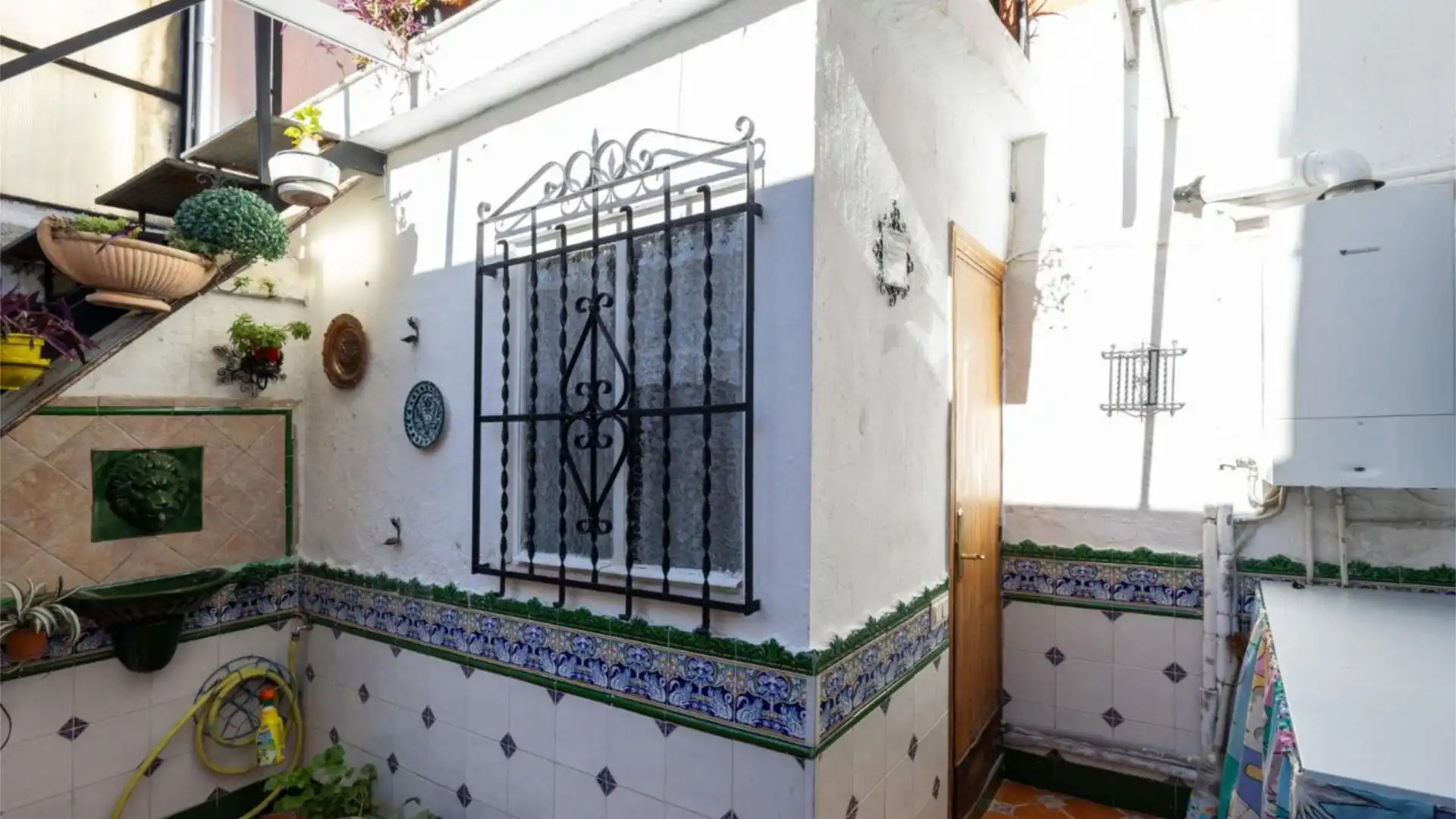 Casa adosada en  Calle Santa Herminia 37 - Foto 16