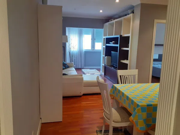 Piso en calle del Poeta Joan Maragall, 55