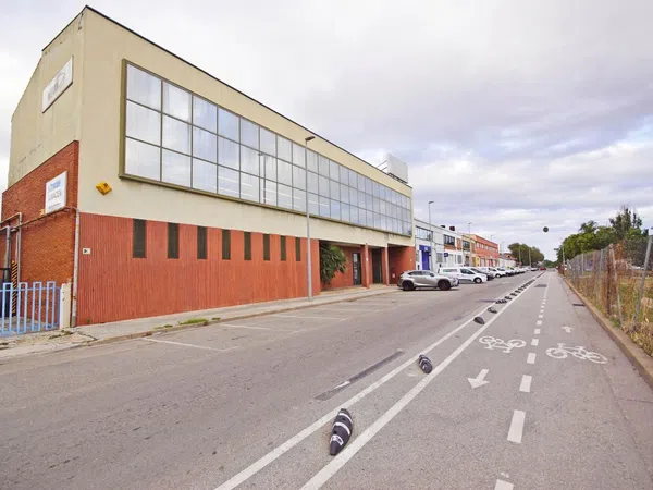 Nave en Calle Arquímedes - Foto 1