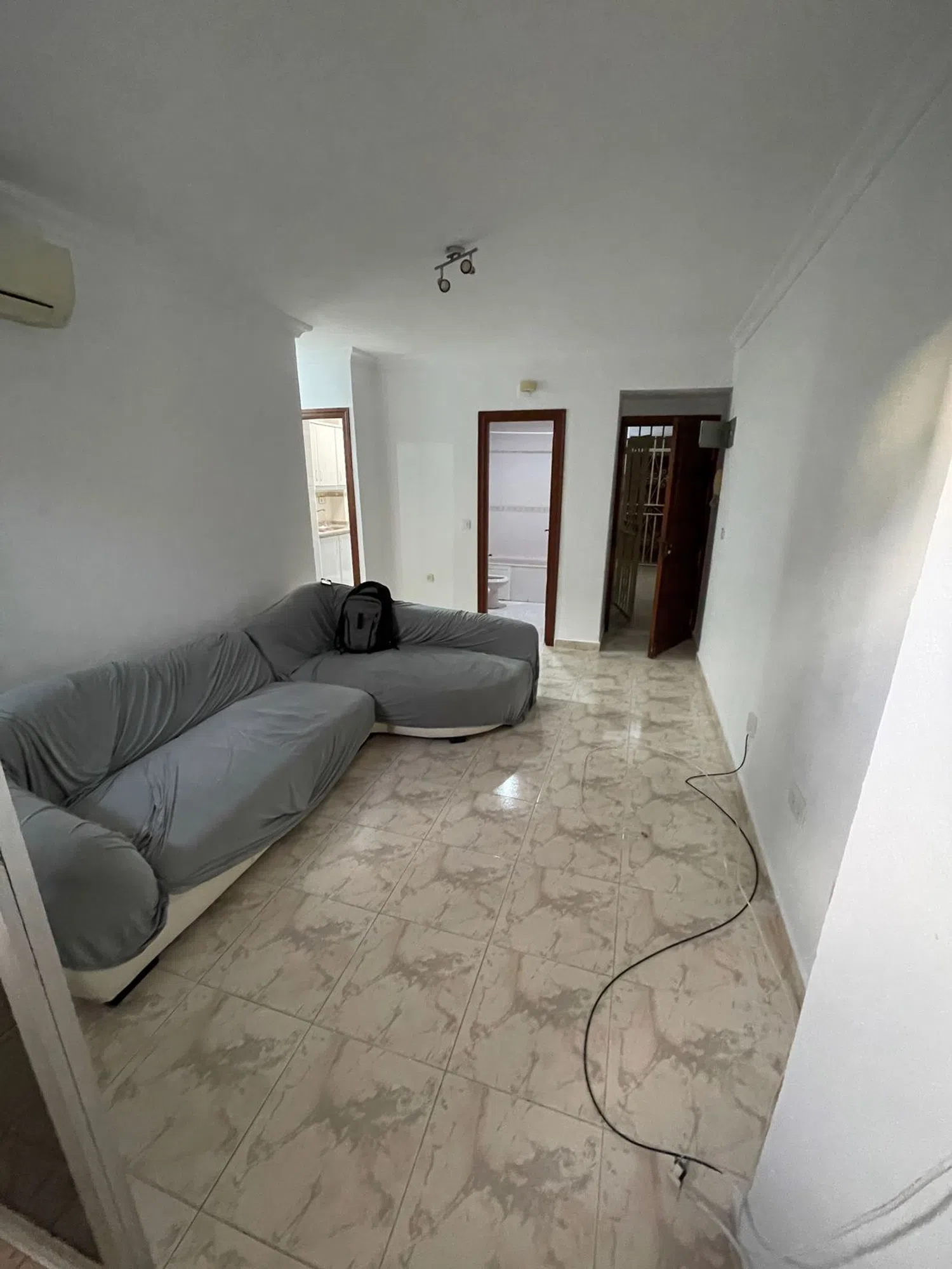 Piso en calle Playa de Chipiona, 4 - Foto 1