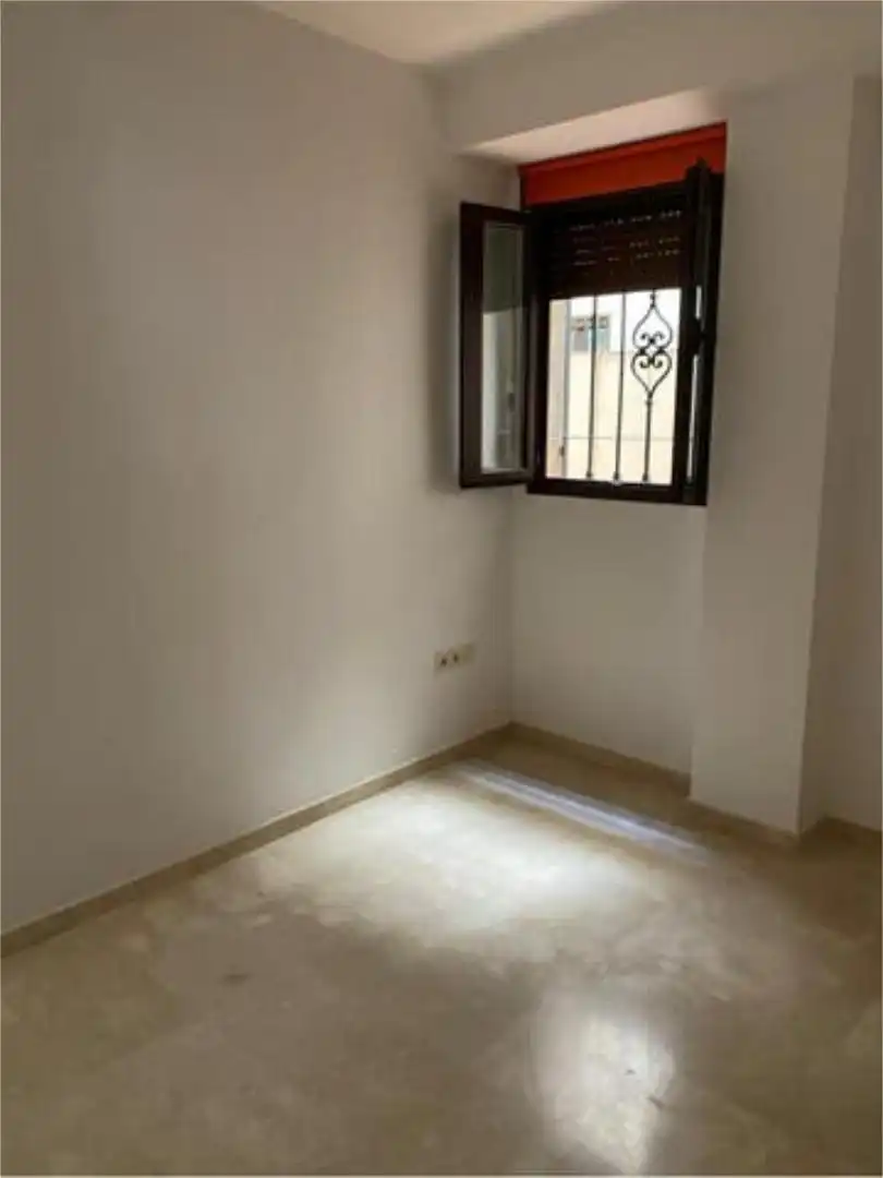 Piso en La Zubia - Foto 5