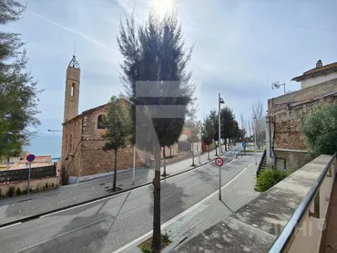 Local comercial en  Carrer Camí Ral - Foto 38