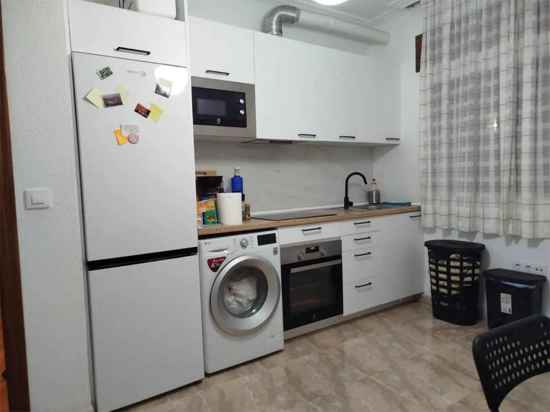 Chalet en  Avenida Rocío Durcal 9 - Foto 3