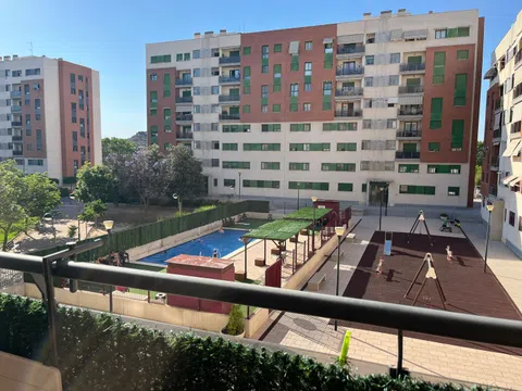 Piso en calle Actriz Margarita Lozano, 9