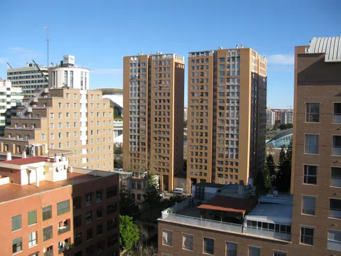 Piso en calle del Poeta Josep Cervera i Grífol, 12