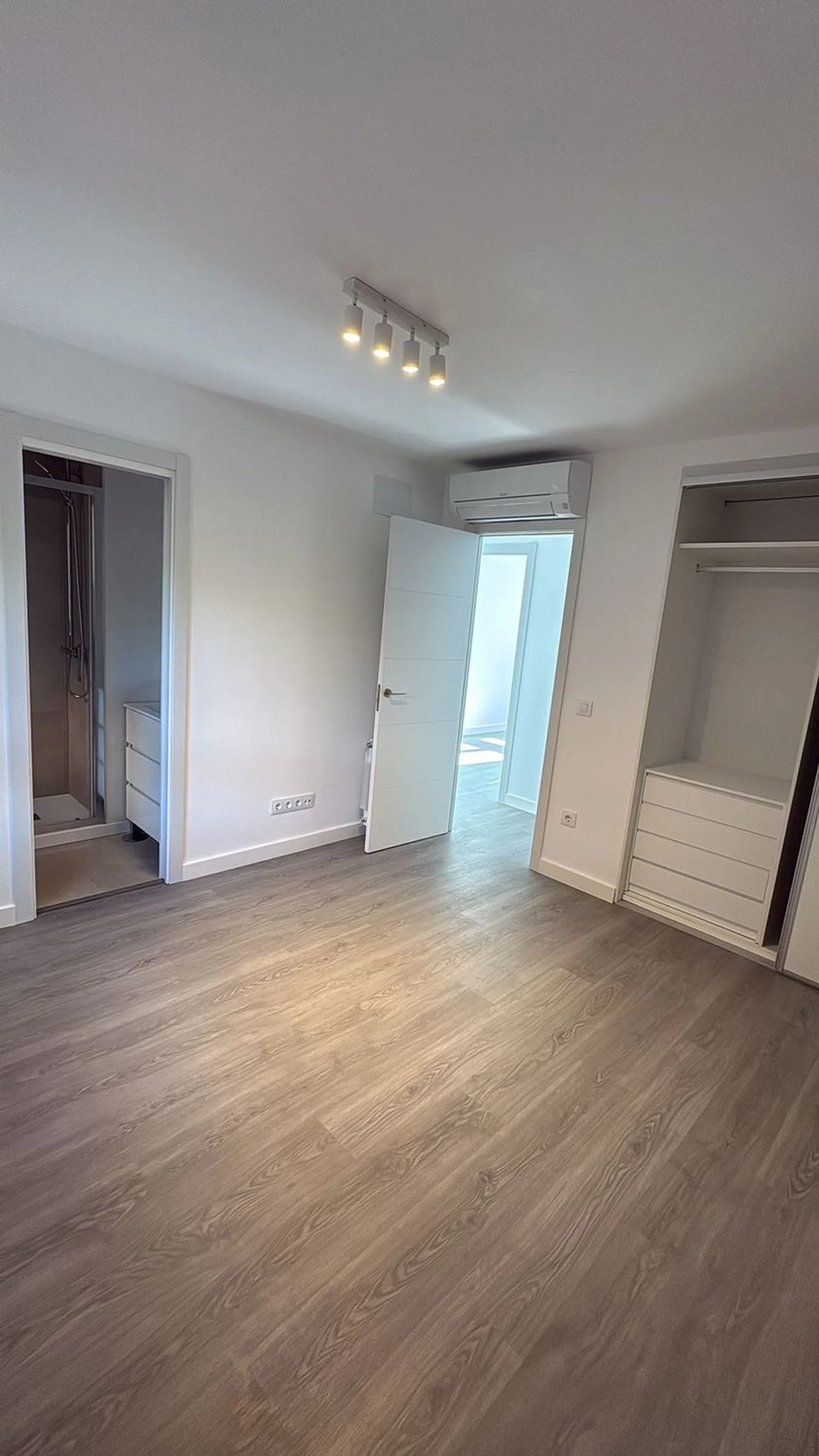 Piso en Barrio Campo de las Naciones-Corralejos - Foto 11