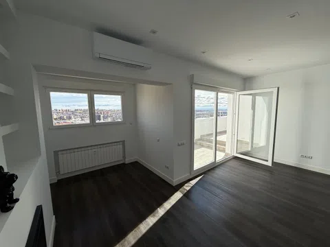 Ático en calle de los Reyes Magos, 18