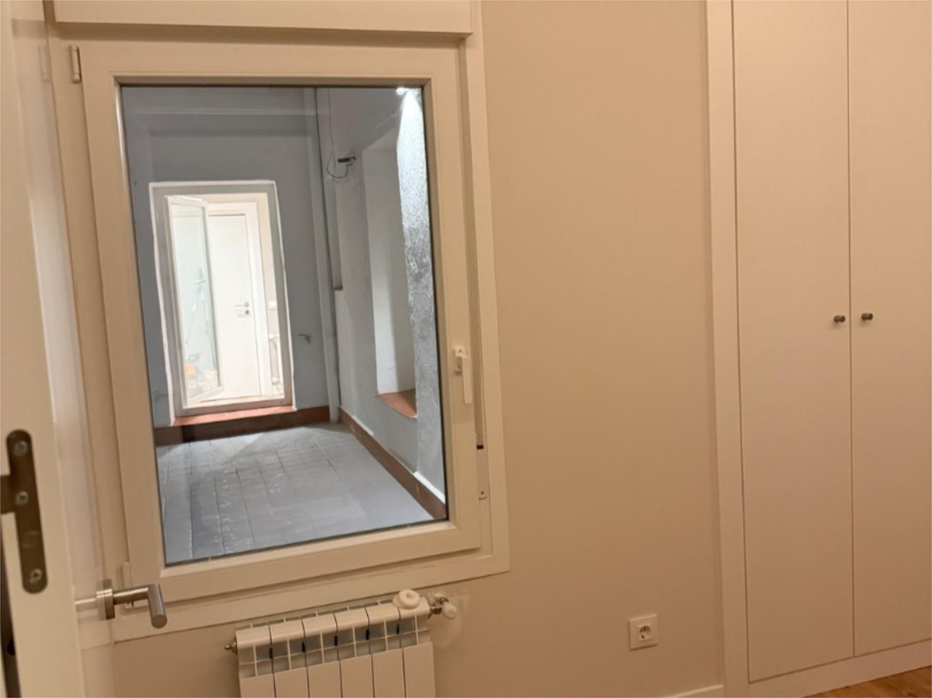 Piso en  Calle de Sánchez Barcáiztegui 4 - Foto 4