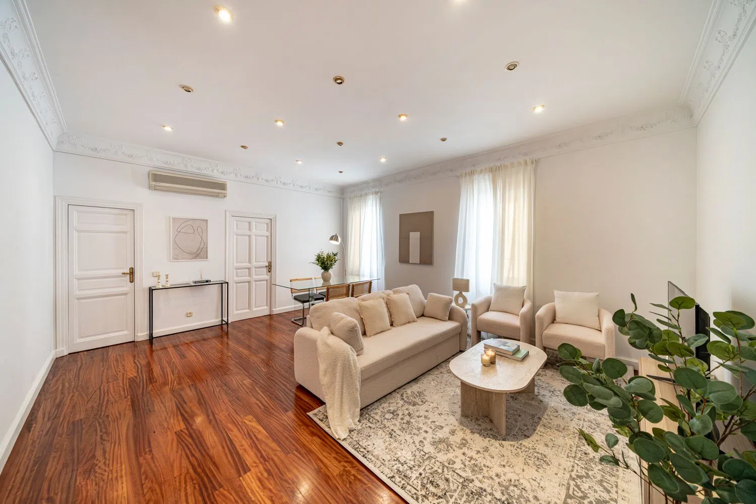 Piso en calle del Duque de Osuna, 4 - Foto 1