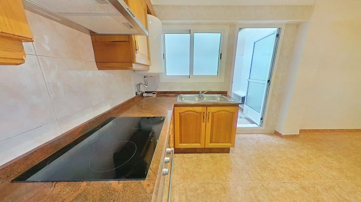 Piso en Barrio Torrefiel - Foto 17