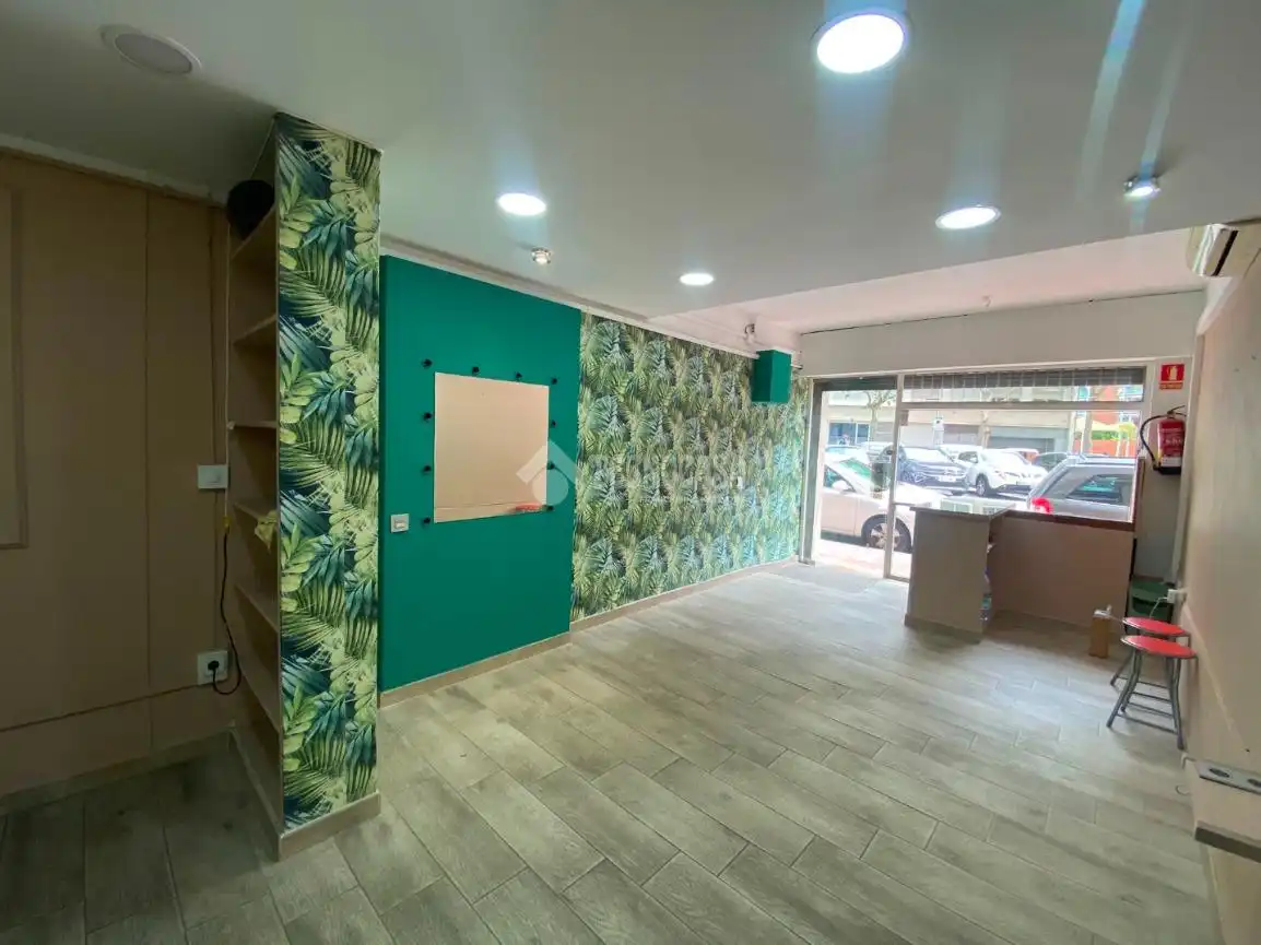 Local comercial en L'Hospitalet de Llobregat - Foto 11