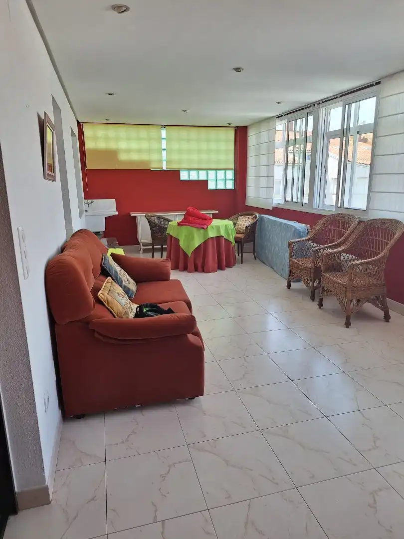 Piso en  Rúa de San Pedro de Mezonzo 21 - Foto 3
