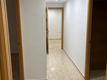 Piso en  Calle del Doce de Octubre 14 - Foto 1