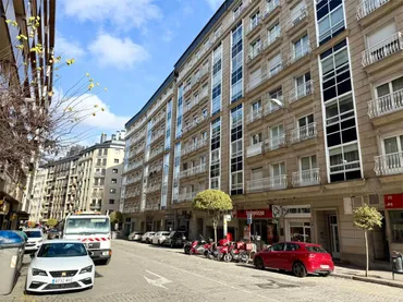 Dúplex en  Rúa Salvador Dalí 6 - Foto 2