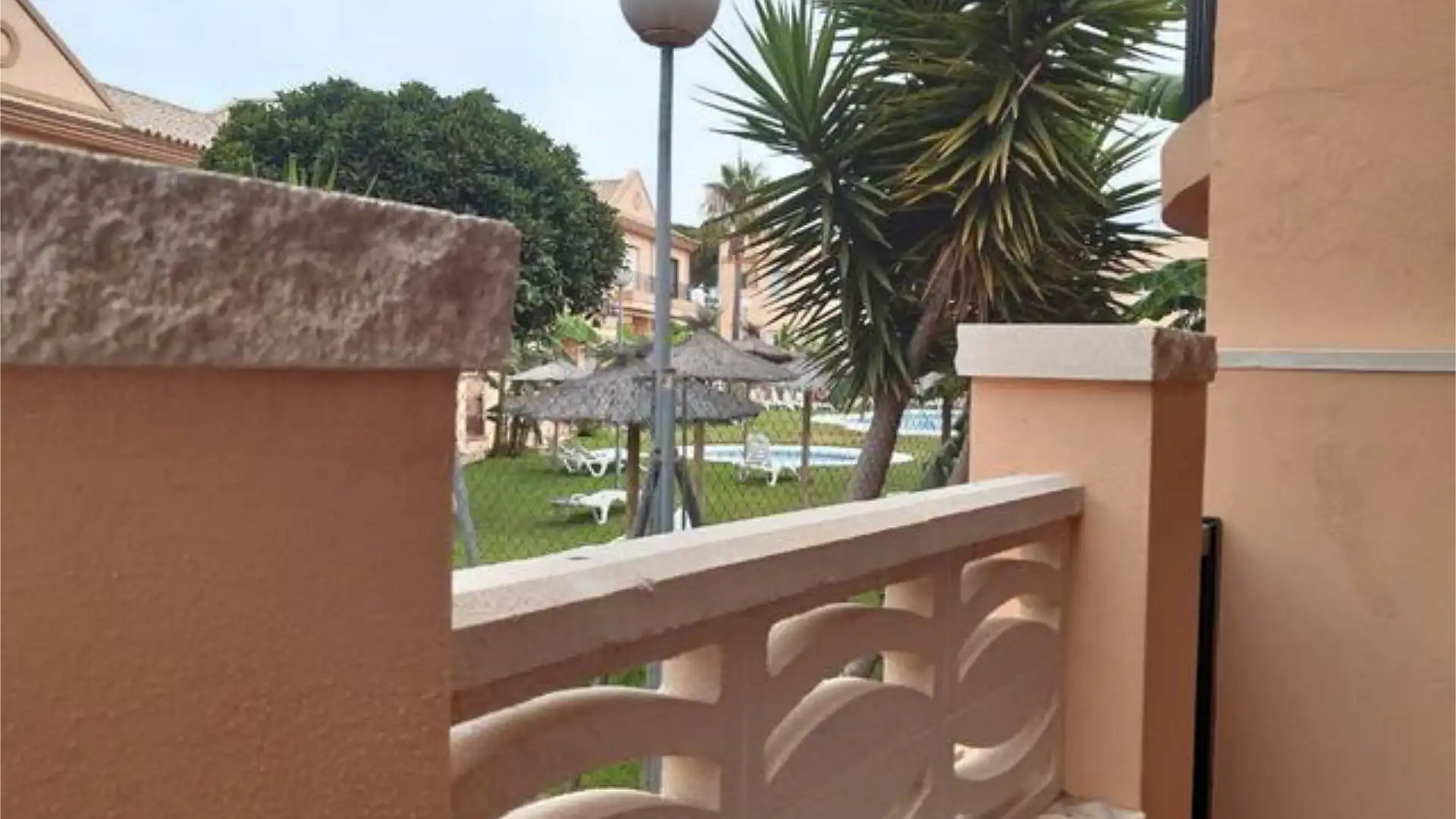 Apartamento en Urbanizacion al andalus la barrosa - Foto 1