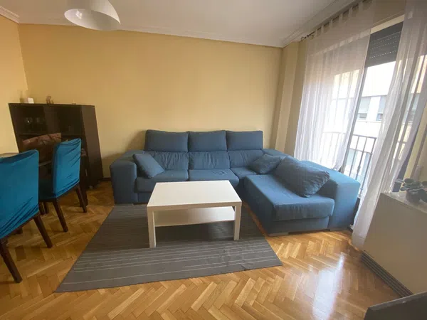 Piso en calle melchor cano, 12