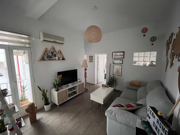 Piso en calle de Aldea del Fresno, 9