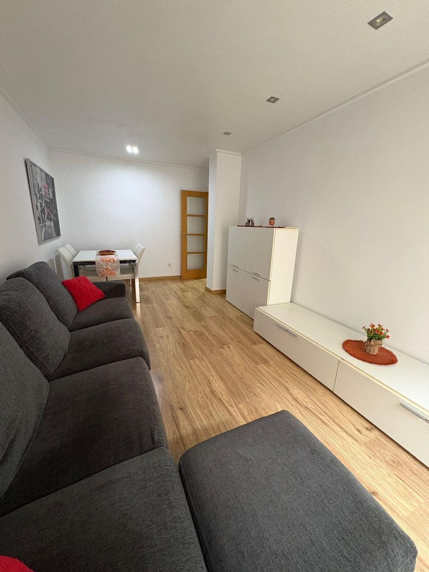 Piso en calle de Sant Francesc Xavier, 12 - Foto 2