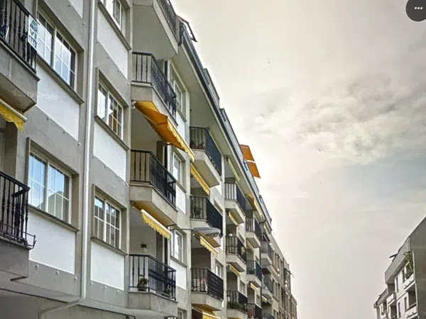 Piso en Calle Rosalía de Castro, 8 - Foto 1